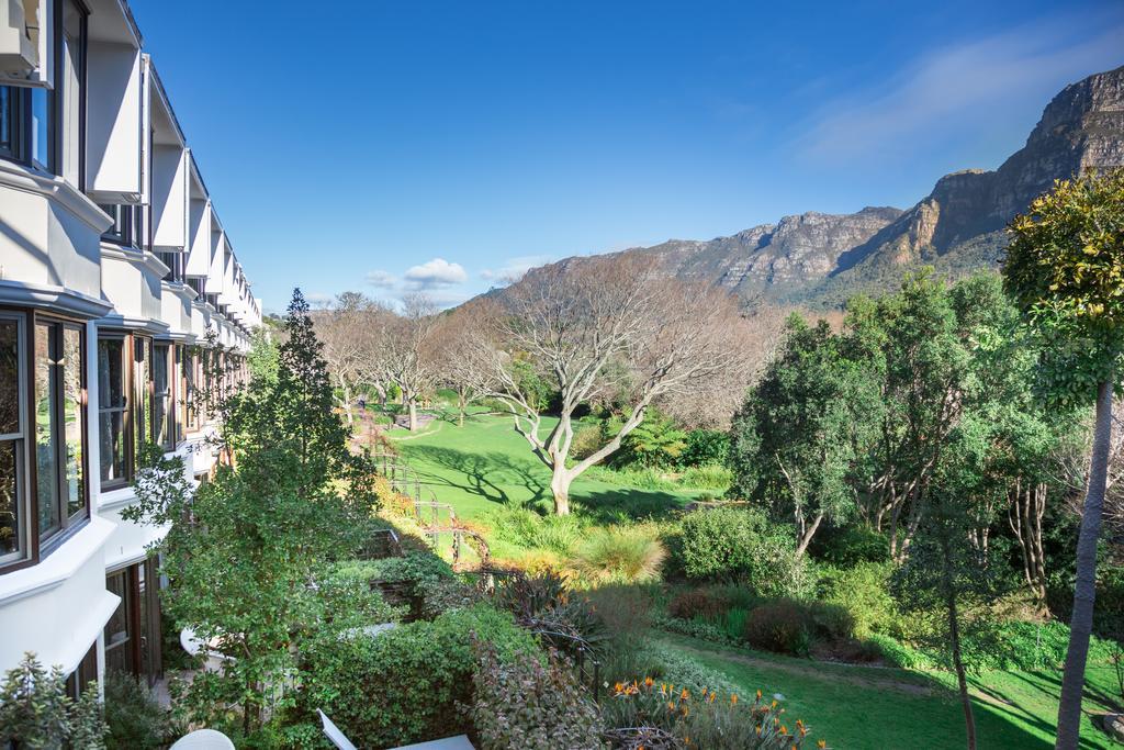 Vineyard Hotel Cape Town Exterior foto