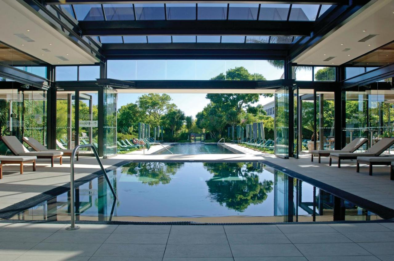 Vineyard Hotel Cape Town Exterior foto