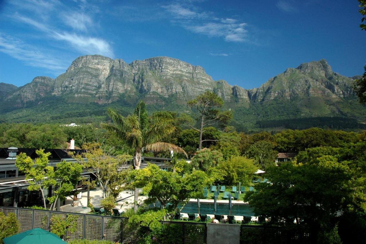 Vineyard Hotel Cape Town Exterior foto